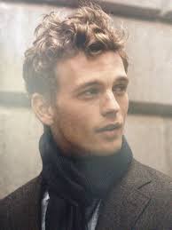 If your little gent has wavy hair, a messy medium long hairstyle will make him look dazzling. Mens Curly Hair Mens Wavy Hair Mens Hairstyles 2013 Curly Hair Men Men S Curly Hairstyles Curly Hair Styles