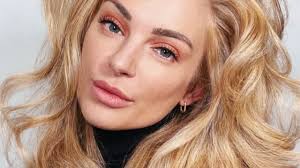 Nectar Blonde Is Spring's Prettiest Hair Color