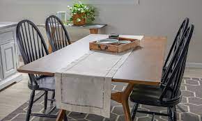 We researched the best table runners for your dinner table. How To Use Table Runners For Decoration Overstock Com