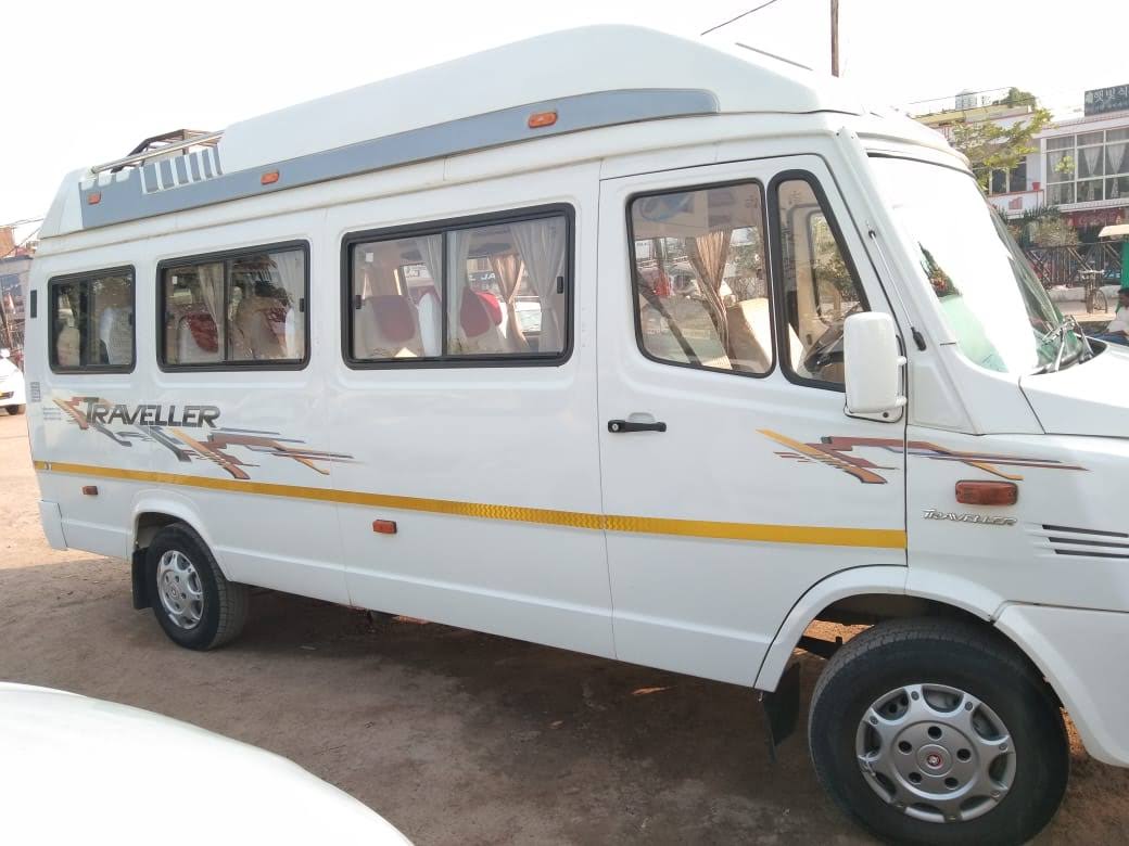 Tempo Traveller 17 seat product image