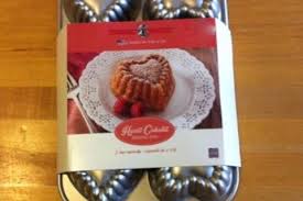 4.0 out of 5 stars heart cakelet. Tiered Heart Cakelet Pan Maple Run Emporium