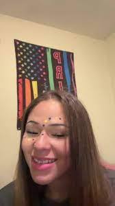 Abby Gilland's Instagram, Twitter & Facebook