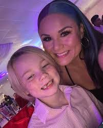 Rachel Einhorn's Instagram, Twitter & Facebook