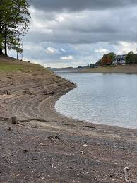 281 likes · 11 talking about this. Marcel Eller On Twitter Coronabedingter Ausflug An Die Bevertalsperre Immer Noch Sehr Wenig Wasser Drin Bever Bevertalsperre Bevertal Videoleben Familyeller Covid 19 Covid Sarscov2 Corona Coronatime Coronaurlaub Coronaurlaub2020