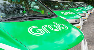 Untuk memesan gojek, grab, atau uber, gadgeter cukup memasukkan destinasi tujuan di google maps. Grab Raises Up To 856m To Boost Payments Business As Rumors Swirl Of A Merger With Rival Gojek Techcrunch