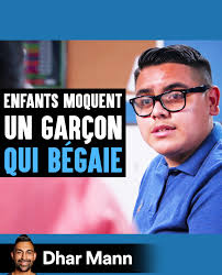Enfants Moquent Un Garçon Qui Bégaie