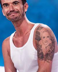 Nicht etwa, weil er einen besonders guten abschlag hatte oder etwa eine neue freundin präsentierte. Rechts Experte Klart Auf Darf Helene Fischer Florian Silbereisen Ihr Tattoo Auf Seiner Schulter Verbieten Kolner Stadt Anzeiger