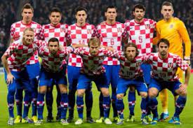 تشكيلة منتخب روسيا اليوم والتي تخوض لقاء منتخب كرواتيا اليوم،هي كلا من أكينفيف في حراسة المرمي، وأمامه كلا من إيغناشيفيتش وكوتيبوف وكودرياشوف وفيرنانديز، وفي خط الوسط يتواجد كلا من زوبتين وساميدوف وكوزاييف وتشيرشيف وغولوفين. ØªØ´ÙƒÙŠÙ„Ø© Ù…Ù†ØªØ®Ø¨ ÙƒØ±ÙˆØ§ØªÙŠØ§ Ø§Ù…Ø§Ù… Ø§Ù„Ø§Ø±Ø¬Ù†ØªÙŠÙ† Ø§Ù„Ù…Ø¬Ù…ÙˆØ¹Ø© Ø§Ù„Ø±Ø§Ø¨Ø¹Ø© ÙƒØ§Ø³ Ø§Ù„Ø¹Ø§Ù„Ù… Ø¹Ø±Ø¨ÙŠ Ù†Øª