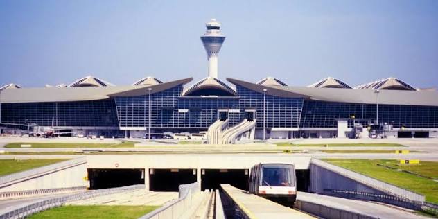 Pengurusan Airport
