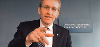Angesichts des infektionsgeschehens und der unsicheren. Schleswig Holstein Verscharft Corona Regeln