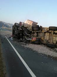 Tır kamyon kaza çarpışma | truck accıdent collısıon. Trabzon Da Tir Kazasi Yaralilar Var