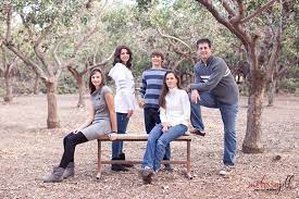 Tartaglia Family Portraits Family Portrait Poses Outdoor Family Portraits Family Portraits