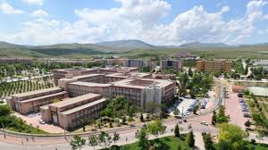 20 temmuz 1982 tarih ve 41 sayılı kanun bugün ise selçuk üniversitesi 16 fakülte, 1 devlet konservatuvarı, 1 yabancı diller yüksekokulu, 2 beden. Selcuk Universitesi Konya Tercih Robotu