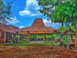 Namun, hal tersebut tentu dapat terjadi karena ternyata desain arsitektur rumah adat di wilayah jawa. Rumah Adat Jawa Tengah Beserta Gambar Dan Penjelasannya