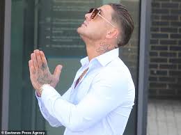 Black cat tattoo company was founded by edgar armendariz who moved from los angeles,ca to odessa,tx in 2013. Celebrity Big Brother Winner Stephen Bear 31 At Court To Face Revenge Porn Charges Internewscast