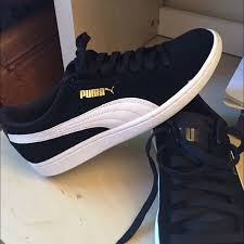 Black And Gold Puma Shoes Sold New Puma Classics New With Tags Very Cute And Comfortable Black And White With Gold Puma Logos With Images Puma Shoes Outfit White Puma Shoes Black And White Shoes