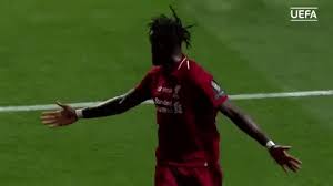 Gerrard and henderson pressured kieran richardson before gerrard won the ball and slotted a pass to suarez, who finished at the near post. Divock Origi 2019 Ucl Final Gif By Uefa Find Share On Giphy