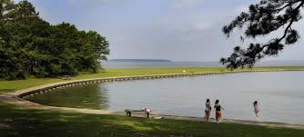 There are campgrounds, rental cabins, motels, rv parks and other lodging around the lake and in the nearby towns. Lake Livingston State Park Texas Parks Wildlife Department