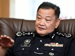 Dividen likuidasi (liquidating dividend) : Koperasi Polis Umum Dividen 14 Peratus