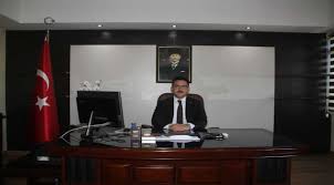 Gulnar Kaymakami Yunus Emre Bayrakli Gorevine Basladi