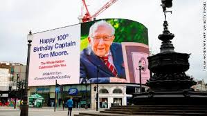 Happy birthday captain tom from 5 company and beds and herts army cadet force. Captain Sir Tom Moore Who Raised Millions For The Nhs Dies Aged 100 Cnn
