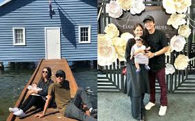 Tapi tulah, kahwin tak tahu lagi. Kesian Baby Tu Bergambar Dengan Anak Di Tengah Panas Peminat Tegur Azwan Kombos Ezzaty Abdullah Gempak