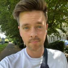 Benjamin Heaton (@BenjaminHeaton)