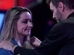 Dentro de un estudio y un despliegue característico de la competencia de canto que se desarrolla en todo el mundo, arrancó la voz argentina por la los participantes deberán realizar las famosas audiciones a ciegas. La Voz Argentina Quienes Fueron Los Primeros Eliminados Canal 9 Televida Mendoza
