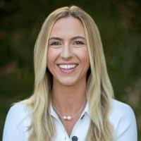 Wendy Beal's Instagram, Twitter & Facebook