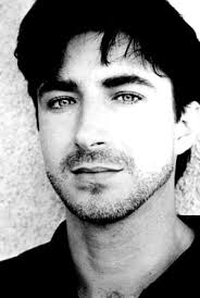 Reparto de Love Kills (película 1991). Dirigida por Brian Grant