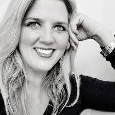 Laura Souders's Instagram, Twitter & Facebook