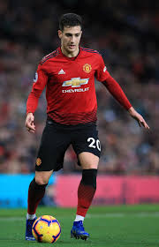 Он играет на позиции правый защитник. Diogo Dalot Was Once Rated As The Next Cristiano Ronaldo Now He Is Manchester United S New Gary Neville