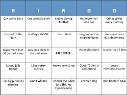 How To Play People Bingo Icebreaker Classroom Games Family Friendly Games Family Reunion Activities