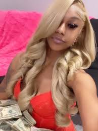 I been layed back chillin,I think it's time that I POP IT