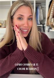 Cómo combinar el burdeos esta Navidad🍷🎅🏼 Os gusta este color? A mi me  chifla 🫠 #burdundy #tendencias #christmas #christmastrends #fashion  #styleinspo #fashionstyle
