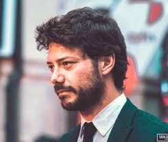 alvaromorte 😍❤️ . Photo by: Sara Cabezas . #alvaromorte #lcdpmx  #lacasadepapel #alvaromorte #lcdp #lcdp3 #lcdp4 #netflix #netflixlat  #elembarcadero #movistarplus #durantelatormenta #thehead #ElProfesor  #sergiomarquina #300pistolas #Actor #acteur ...