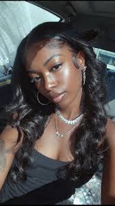 SO ANYONE ELSE IN LOVE WITH META VIBES FEED? 👀