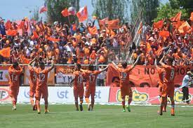 El club de deportes cobreloa es una sociedad anónima deportiva de chile, con sede en la ciudad de calama, en la región de antofagasta. Locura En Calama Por Ver La Final Entre Cobreloa Y Cobresal La Tercera