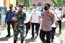 Kantor bea cukai sabang berdasarkan peraturan menteri keuangan nomor 168/pmk.01/2012 tanggal 6 november 2012 merupakan kantor pengawasan dan pelayanan tipe madya pabean c cabang. Pangdam Minta Pengelola Makam Sunan Kudus Dan Sunan Muria Ditutup Sementara Radio Idola Semarang
