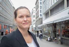 Jun 19, 2021 · eksperter og tidligere spillere ba joachim löw om å bytte formasjonen etter tapet i åpningskampen mot frankrike. Juni 2021 Kampanje