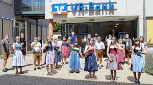 Damit sind ab sofort auch die öffnungszeiten der vr bank taufkirchen mit all ihren geschäftsstellen im öffnungszeitenbuch abrufbar. Genogramm Genossenschaftliches Leben Profil Magazin