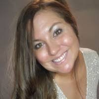 Anne Santander's Instagram, Twitter & Facebook