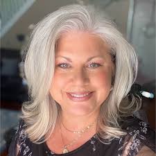 Lisa Pla's Instagram, Twitter & Facebook