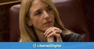 Cayetana Álvarez de Toledo ofreció a Rajoy dejar el escaño