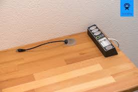 Einen eckschreibtisch selbst zu bauen ist aber gar nicht so schwer. Projekt Gadget Schreibtisch Mit Ladestationen Im Eigenbau