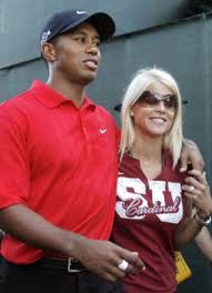 Nike Happy To Stand By Embattled Tiger Woods Despite Sabbatical Tiger Woods Tiger Woods Girlfriend Celebrity Divorce