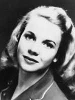 Patricia Roe's Instagram, Twitter & Facebook