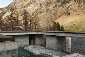 Wanderer, kletterer, mountainbiker, schneeschuhwanderer, skitourengeher und familien mit kindern erfreuen sich am außergewöhnlichen panorama mit blick ins lechquellengebirge. Wall To Wall Carpets For Hospitality Therme Vals Vals Switzerland