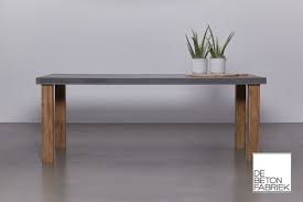 lichtgewicht betonnen tafel van de betonfabriek geschikt voor zowel binnen als buiten betonnen tafel tafel ingangs tafels