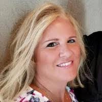 Jennifer Hupp's Instagram, Twitter & Facebook